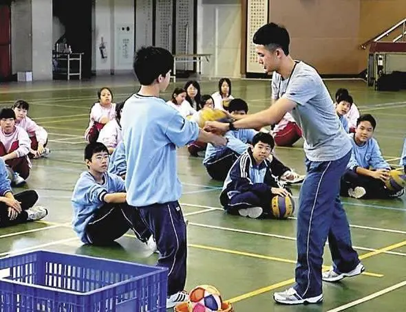 如何制定有效的篮球训练策略以提高球员表现_1